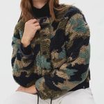 Everlane The ReNew Teddy Liner Camo Photo 7