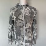 Nike Running Lightweight Windbreaker Zip Jacket | S | EUC | Black/White | Geo Photo 1