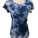 L'Agence L’Agence blue & white tie dye shirt sleeve size small crewneck t-shirt. Photo 0