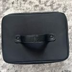 BEIS  The Hanging Cosmetic Case Photo 3