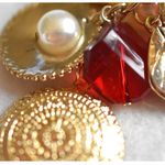 Source Unknown NWT Ruby Red Beaded Faux Pearl Gold Charms Bag Tassel Purse Charm 3.5" Keychain Photo 1
