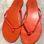 Tkees  Flip Flops Women's Lip Glosses Thin Strap Coral Orange Flats Sandals sz 9 Photo 0