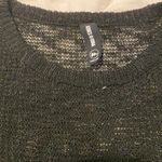 Agnes & Dora Sweater Photo 2