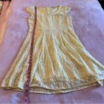 Madison Leigh  sift yellow floral lace cap sleeve midi dress size 6 Photo 8