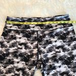 Pro Player  moisture wicking Capri length athletic leggings mesh panel size 1X Photo 7