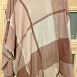LC Lauren Conrad  Cape/Shawl Photo 1