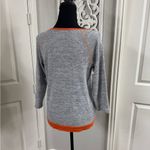 Kut From The Kloth Kut from the Cloth gray and orange top Photo 3