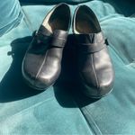 Dansko  Women's Size 37 Solstice Clog Black Leather Strap Button Heels Photo 2