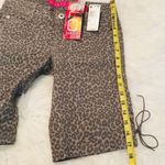 Bermuda GLO cheetah print  shorts size 1 Photo 5