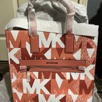 Michael Kors MK Kenly Tote Bag Photo 1