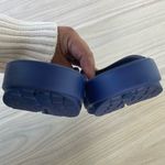 OOFOS Women Deep Blue Flip Photo 6