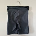 Gap Womens  Gapfit gray biker shorts xs Photo 2