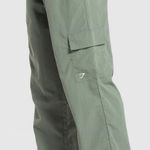 Gym Shark Cargo Woven Pants Size Medium Photo 0