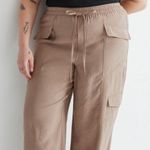Madewell Straight Cargo Pants in Softdrape Tencel Light Umber size L Large NL207 Photo 0