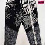 Material Girl Active Le Noir Palms Mesh-Inset Cropped Leggings Sz M Photo 5