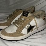 Vintage Havana White and Gold Sneakers with Star Accent Size 10 Photo 1