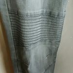 Vervet Flying Monkey Distressed and Faded Skinny Jeans Photo 2