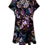Who What Wear Short Sleeve Floral Fit and Flare Dress Burgundy Size Small Photo 1