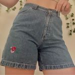 st. john's bay St. John’s Bay Vintage Coastal Coquette Floral Embroid High Waisted Jean Shorts Photo 0