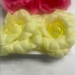 Flower Earrings woman’s Pink And Butter yellow stud earrings New 2pair Photo 2