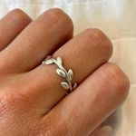 Tiffany & Co. Tiffany Paloma Picasso Olive Leaf Ring Photo 2