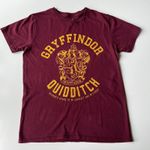 Harry Potter  Gryffindor Quidditch Short Sleeve Tee in Maroon Yellow Size S Photo 0