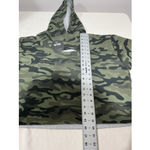 Woman’s Jolie + Joe Medium Pullover Short Green Camo Sweatshirt With Hood Nwt Photo 7