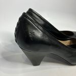 Frye  black leather Regina pumps women's size 8 classy professional timeless Photo 5