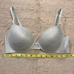 Jessica Simpson bra 36C Photo 5