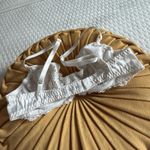 Victoria's Secret Victoria’s Secret Vtg Y2K White Lace Bra Sz 32B Underwire Unlined Photo 3