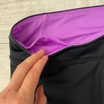 Under Armour heat gear compression Capri leggings black & pink Photo 3