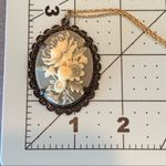 Vintage Floral Cameo Pendant Necklace Black Photo 5