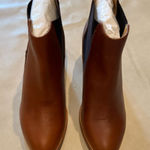 NWOT Nisolo Heeled Chelsea Boot Photo 0