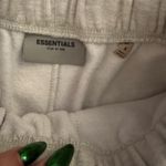 Essentials Fear of God short Photo 3