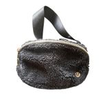 Lululemon ‎ Everywhere Fleece Belt Bag Black Photo 1