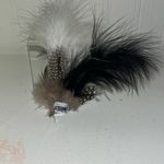 Black & White Feather & rhinestone Brooch pin Handmade Photo 1