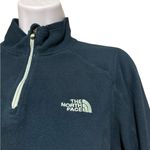 The North Face Women’s Green 1/4 Zip Fleece Long Sleeve Pullover Size M Photo 1