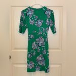 Vince Camuto Green Floral Mini Wrap Dress. Size-8 Photo 2