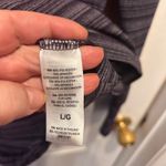 Reebok Women's Long Sleeve Athletic Top Striped Thumbholes Size Large Athletic Photo 5