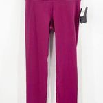 Gap  FIT Leggings Size Extra Small NWT Dry Wicking Breathable Capri Cropped Photo 0