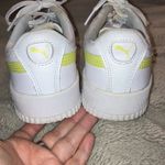 Puma 🧜‍♀️  Classic Woman’s Sneakers, Size 8 Photo 2
