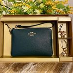 Coach Wallet Set NWT Photo 0