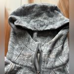 Lululemon  Scuba Hoodie - size 8 Photo 1