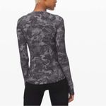 Lululemon  grey camo runderful long sleeve 12 Photo 1