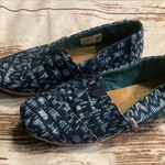 Toms  CHEVRON PATTERN STITCHED LOGO HEEL TAB CANVAS SLIP ON SHOES Photo 0