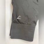 Gymshark Gymsark NWOT Everyday Seamless Leggings in Strength Green‎ Size XS. Photo 8