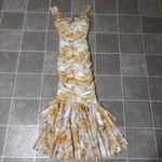 Chic Strapless Floral Dress in Cream and Gold Yellow Photo 2