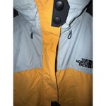 The North Face Rare VTG Yellow Orange  HyVent DL Ski Full Zip Nylon Jacket Size M Photo 4
