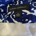 Banana Republic  Silk Blue White Floral Print Mini Skirt Lined 100% Silk Size 0 Photo 5