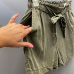 H&M High Waist Paper Bag Shorts Olive Green Photo 12